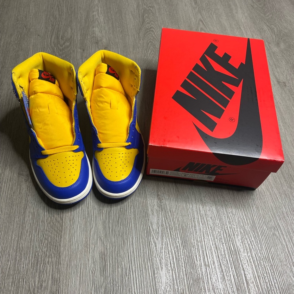 Air Jordan 1 Retro Hi OG Reverse Laney Women’s Shoe Size 9.5 Blue NWT